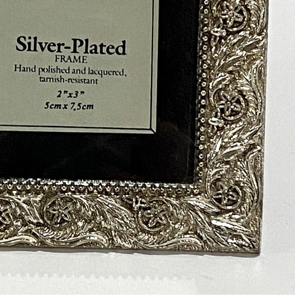 Philip Whitney Silver Plated Double Picture Frame 2"x3" Photos Ornate Floral - Picture 6 of 11